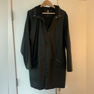 Rains Unisex Essential Raincoat in Black